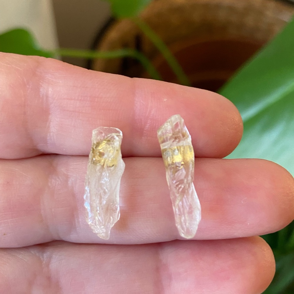 Beautiful Raw Quartz Everyday Earrings - Picture 3 of 5